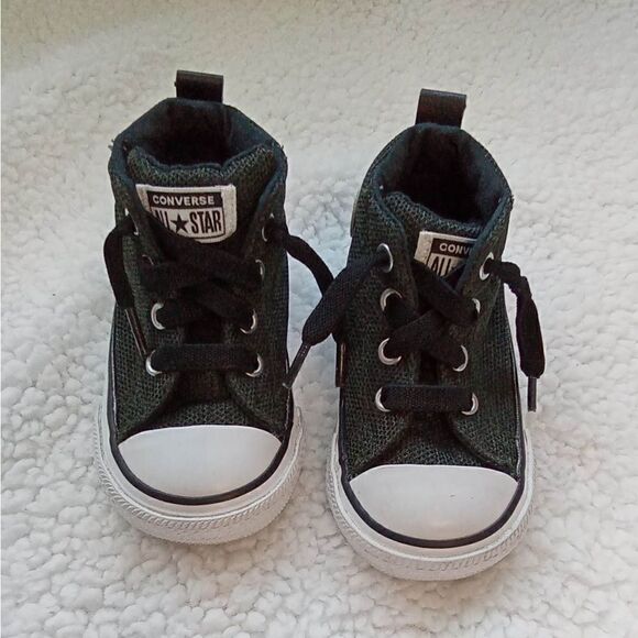 Converse All Stars   Dark Green   Infant Size 5   EUC - Picture 1 of 5